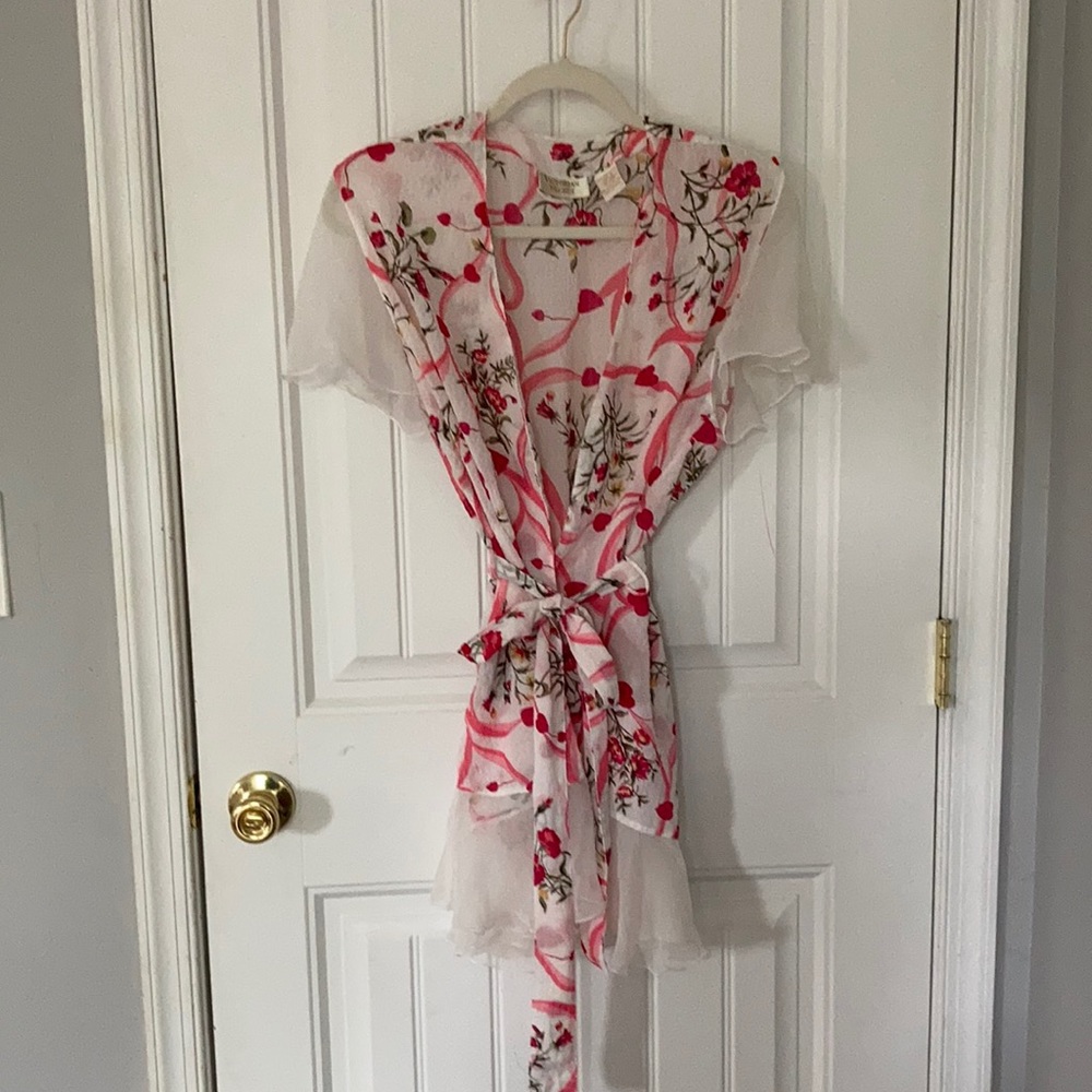 Victoria’s Secret vintage gold-label heart robe